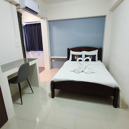 Roomquest Suvarnabhumi Ladkrabang 42 Bangkok Kültér fotó