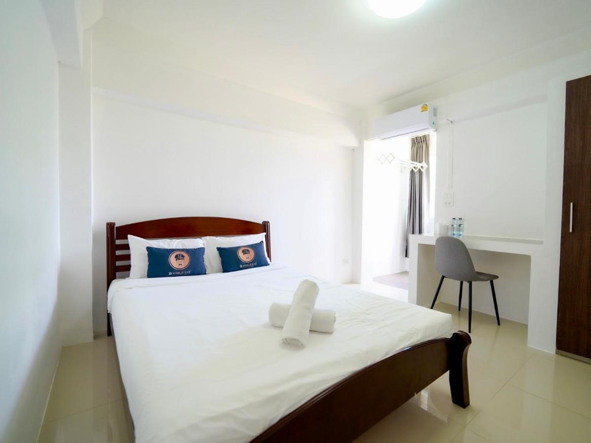 Roomquest Suvarnabhumi Ladkrabang 42 Bangkok Kültér fotó