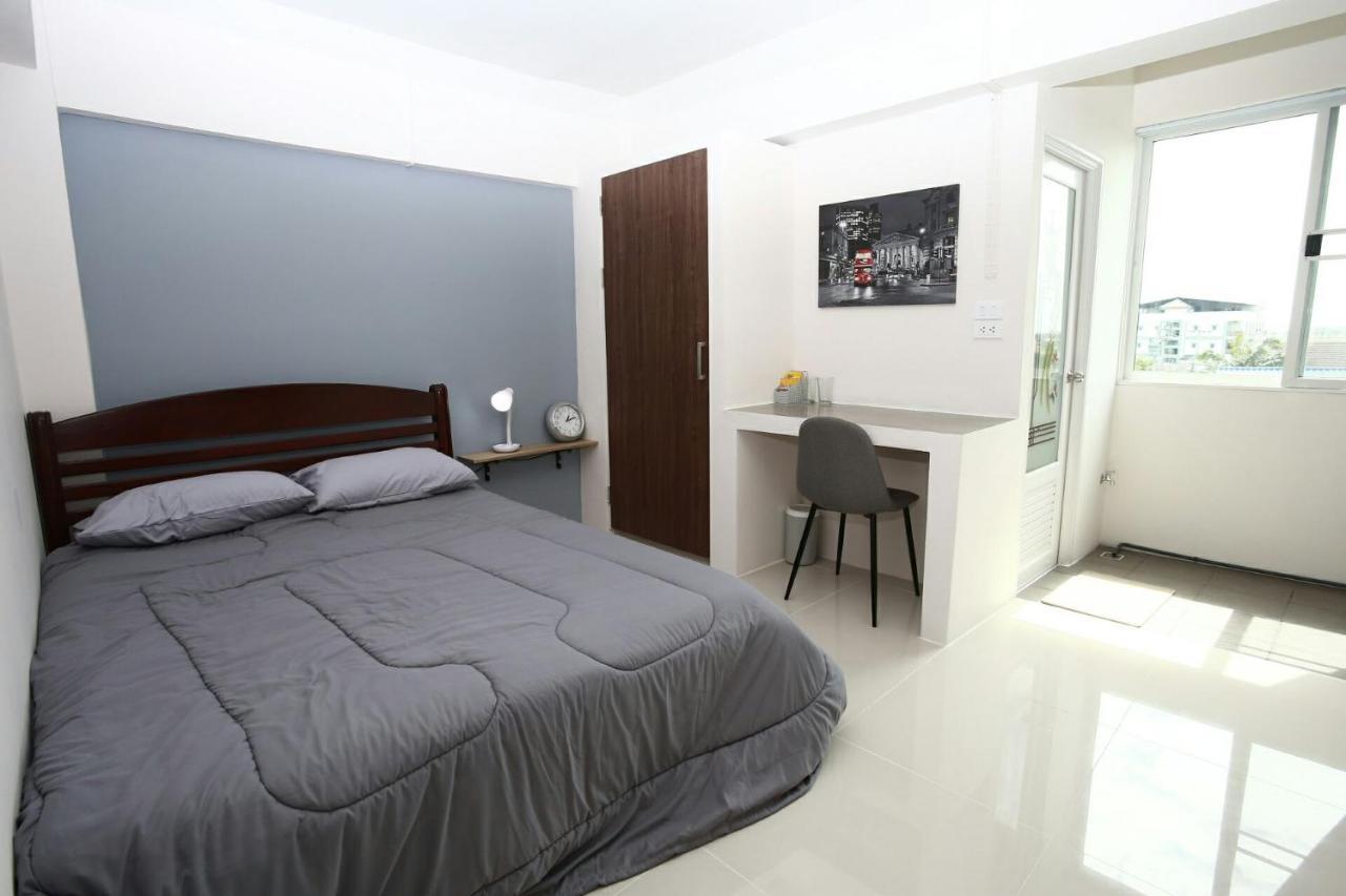 Roomquest Suvarnabhumi Ladkrabang 42 Bangkok Kültér fotó